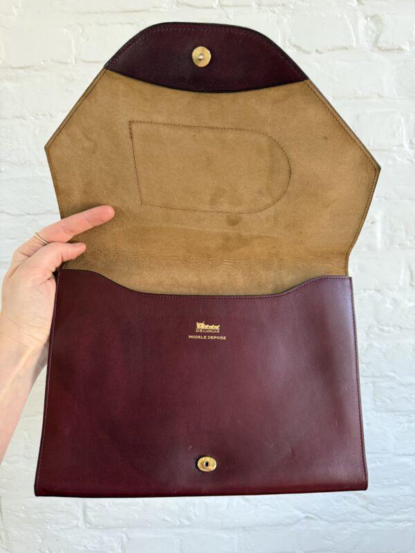 Louise Pochette in Ruby - Afbeelding 6