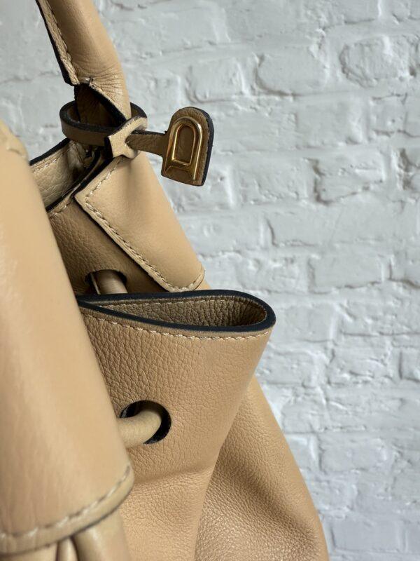 Equivoque - Afbeelding 6