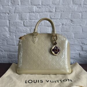 Louis Vuitton Alma + Charme