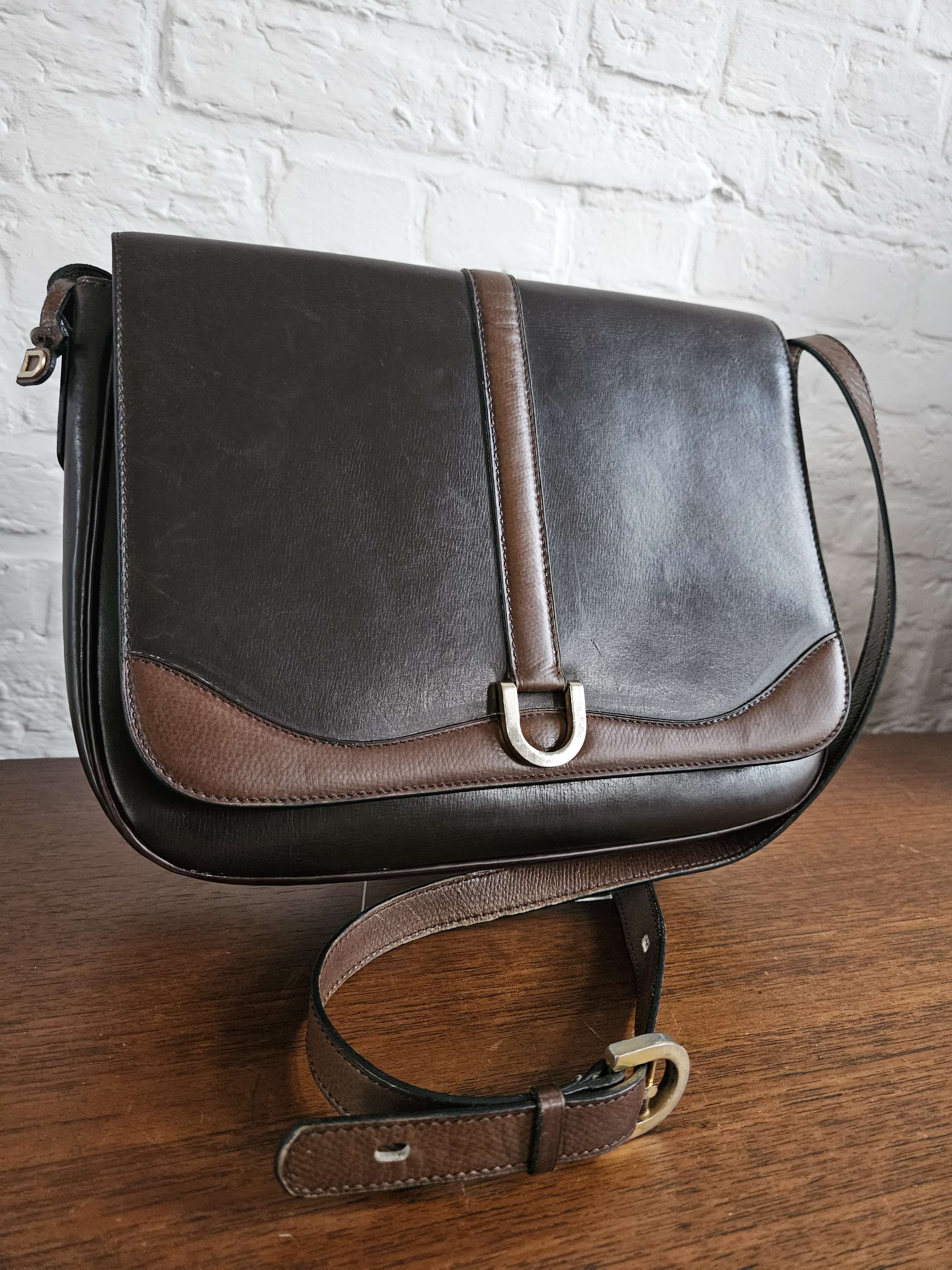 Vintage crossbody